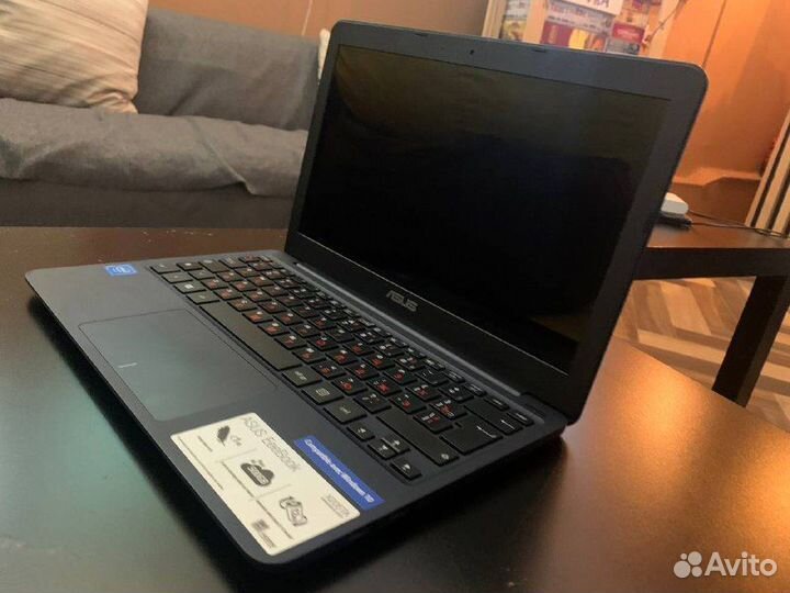 Компактный Ноутбук Asus 12