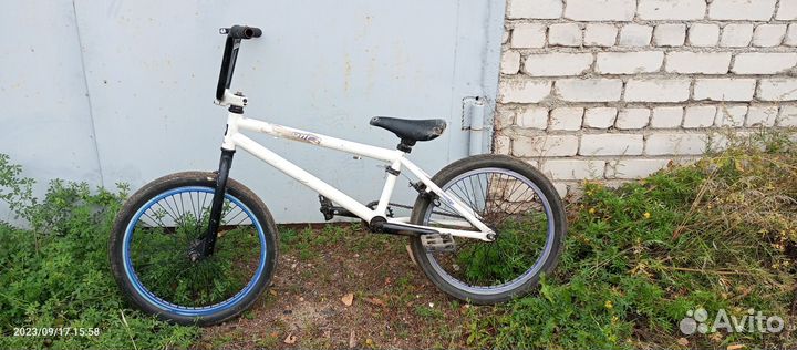 Продам трюковой велосипед BMX