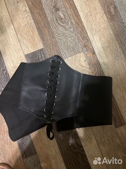 Корсет утягивающий на шнуровке