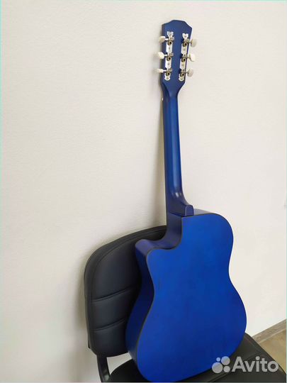 Гитара акустическая шестиструнная