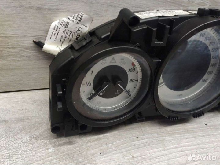 Щиток приборов Mercedes C W204