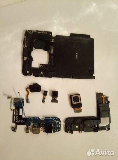 Galaxy S8+ (G955FD) продаю по запчастям