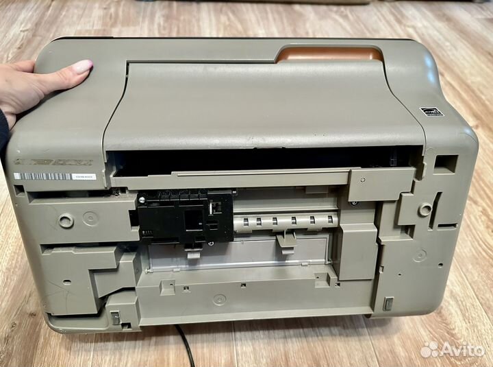 Принтер HP DeskJet 2050A