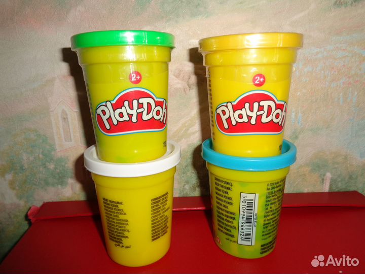 Пластилин Play-Doh и мелки