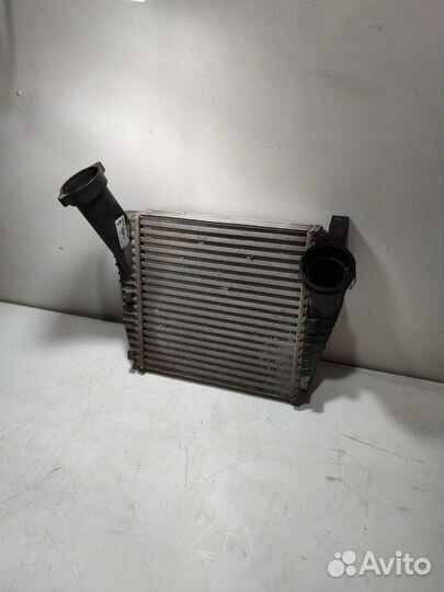 Интеркулер Audi Q7 4L touareg 7l cayenne