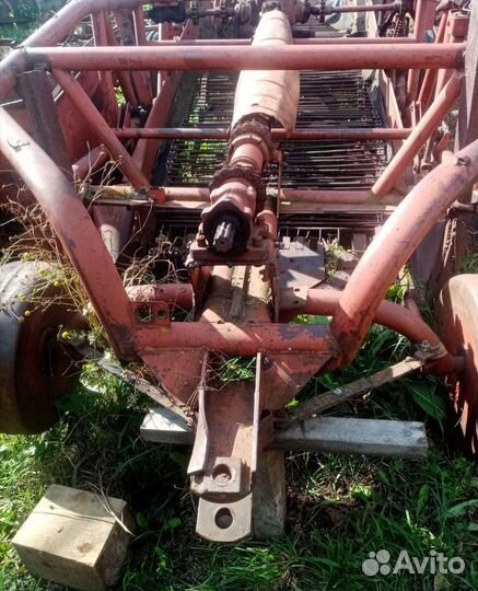 Копатель корнеплодов, 1989