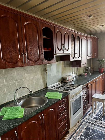 3-к. квартира, 80 м², 4/5 эт.