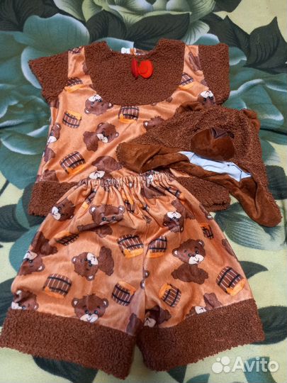 Карнавальный костюм размер 28 в хорошем состояние