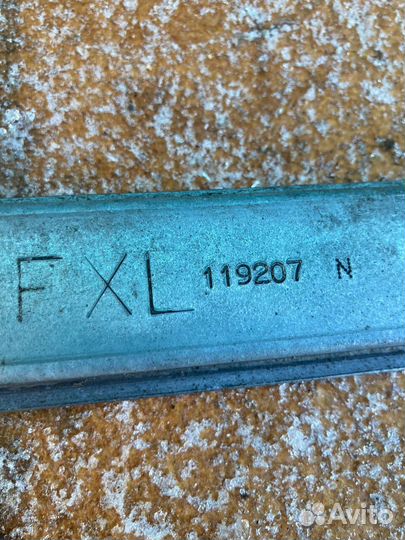 Стеклоподъемник пер левый Nissan Note 2006-2013 г