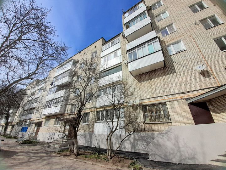 2-к. квартира, 48 м², 3/6 эт.