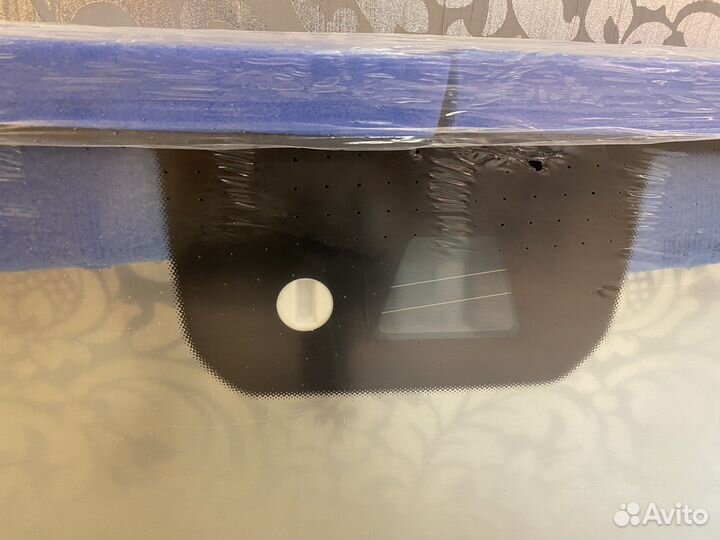 Стекло лобовое W463 (G-Class) mercedes-benz