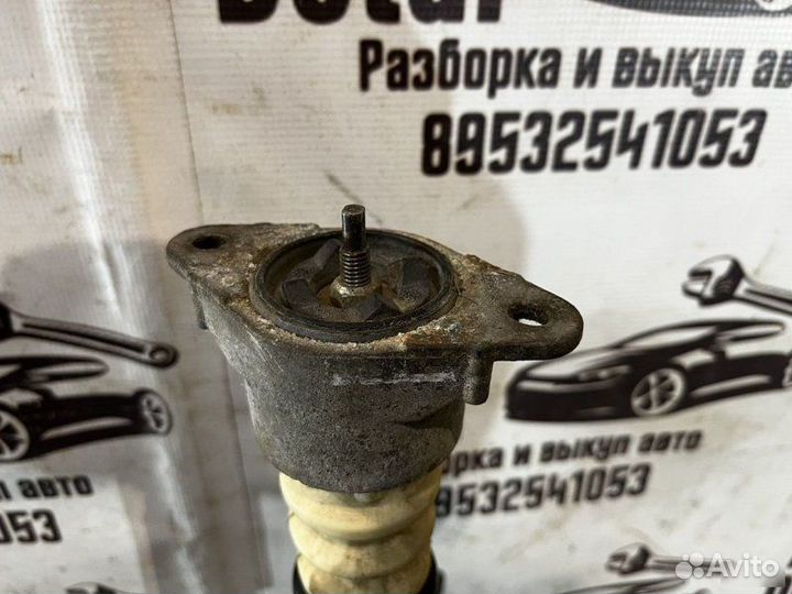 Стойка амортизатора задняя Ford Fiesta 5 хэтчбек