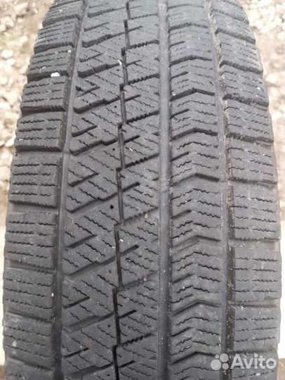 Bridgestone Blizzak VRX2 185/70 R14
