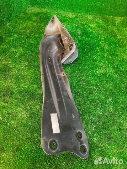 Рычаг подвески задний правый Volkswagen Golf 5 BLF