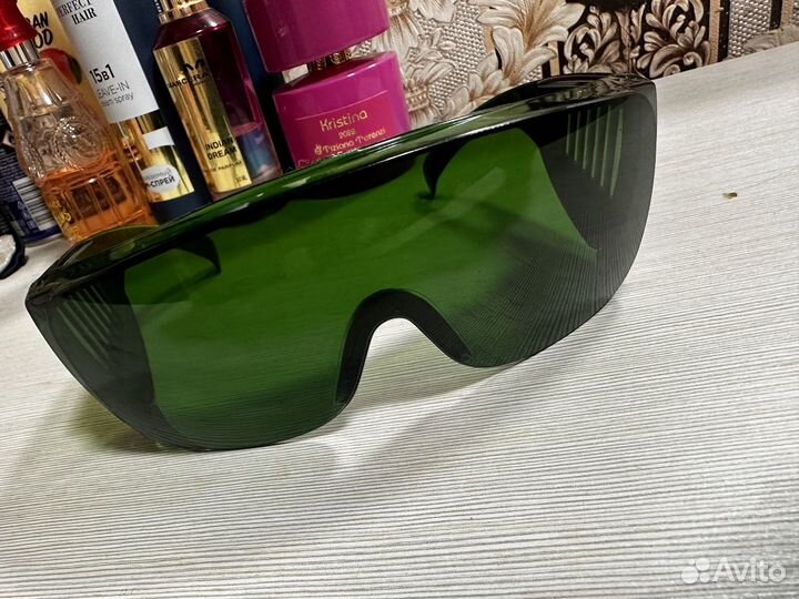 Очки для лазерной эпиляции