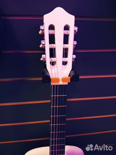 Классическая гитара белая Belucci новая