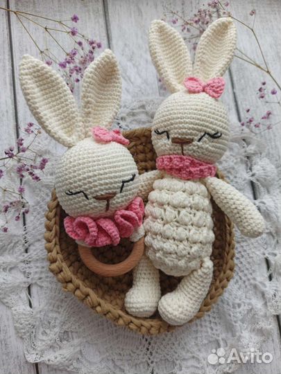 Зайка и погремушка