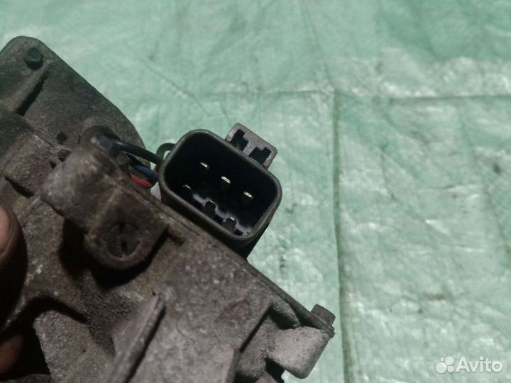 Мотор стеклоочистителя передний Nissan Primera P10