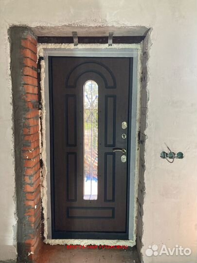 Металлическая входная дверь с установкой в подарок