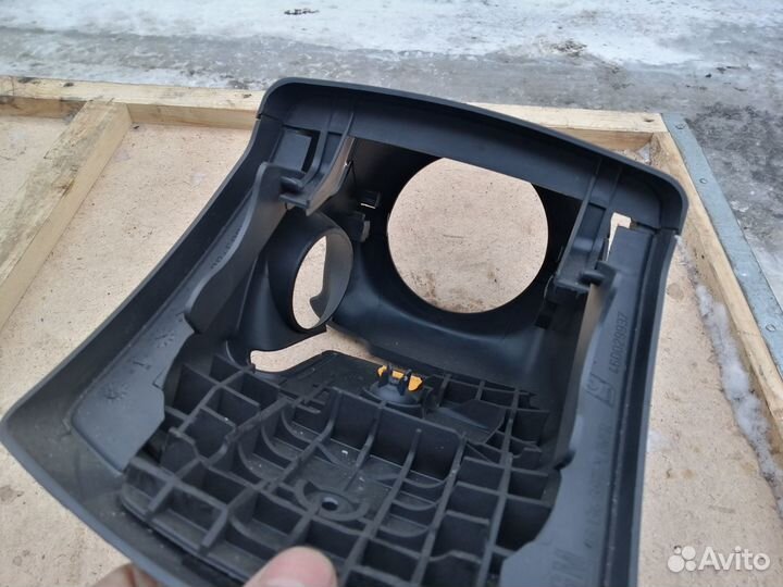 Кожух подрулевой Opel Meriva A