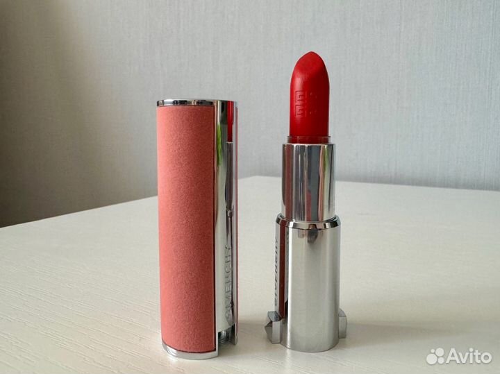 Помада Givenchy