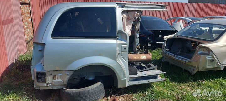 Задняя часть кузова на Dodge Grand Caravan