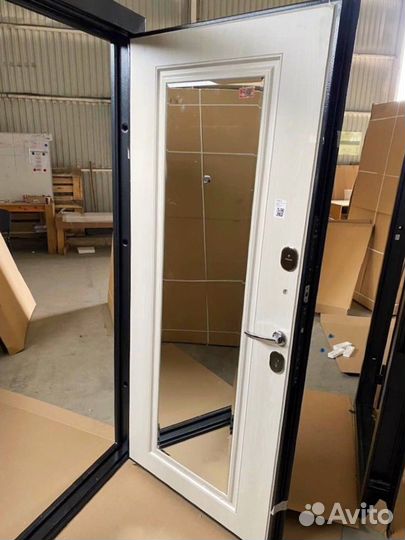 Дверь входная