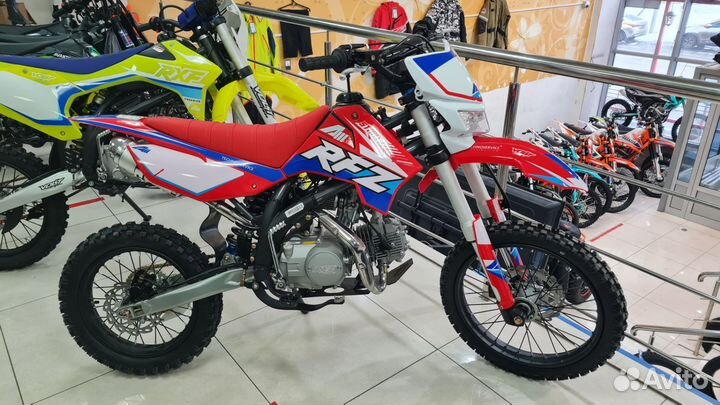 Питбайк Apollo RFZ Start 125LE 17/14 Красная