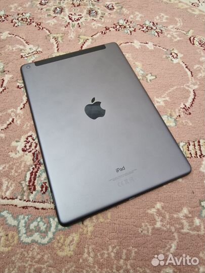 iPad 7 128GB LTE Space Gray