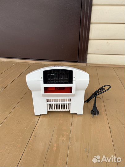 Автоматический электрошушитель для рук