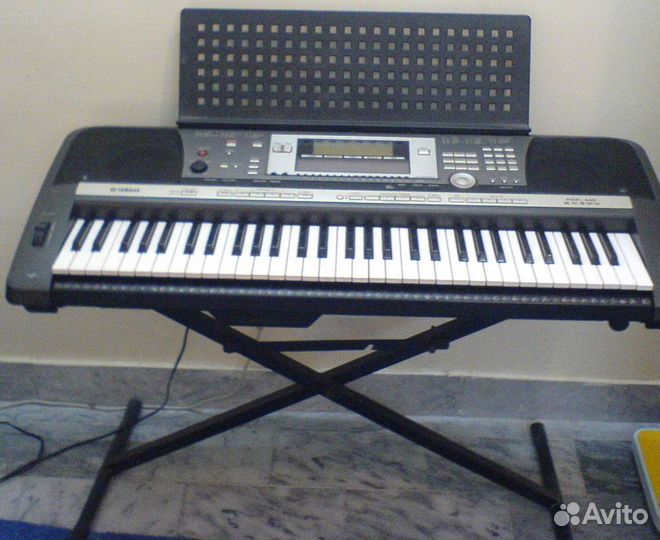 Cинтезатор Yamaha PSR-640