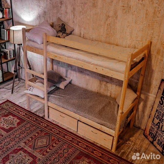 Двухъярусная детская кровать