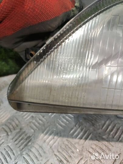 Фара Citroen Xsara (1997-2006)