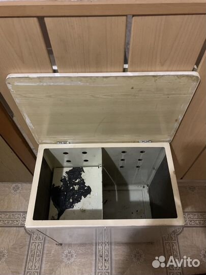 Тумба железная