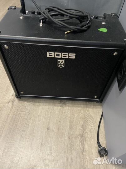 Комбоусилитель