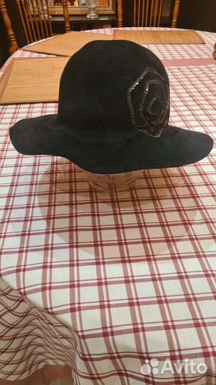 Шляпа женская черная