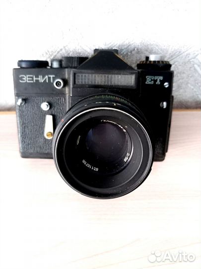 Пленочный фотоаппарат зенит