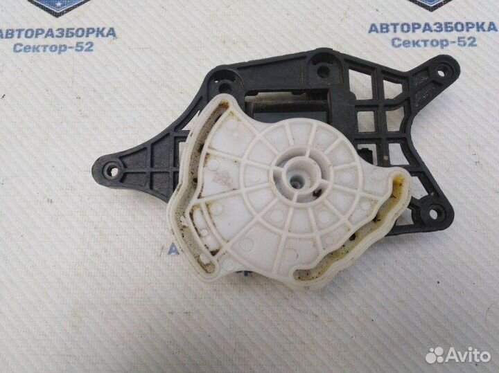 Мотор заслонки отопителя Hyundai Solaris