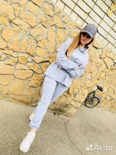 Спортивный костюм модель-New-Balance