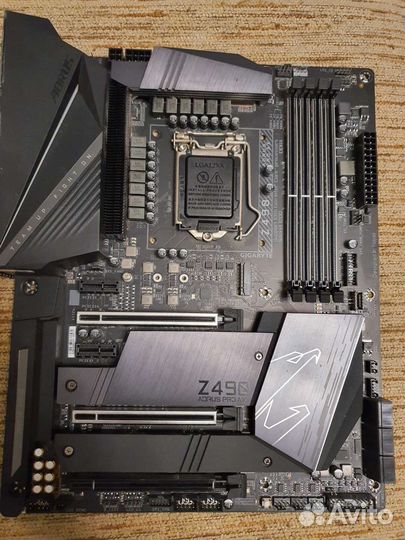 Материнка на запчасти gigabyte Z490 aorus PRO AX