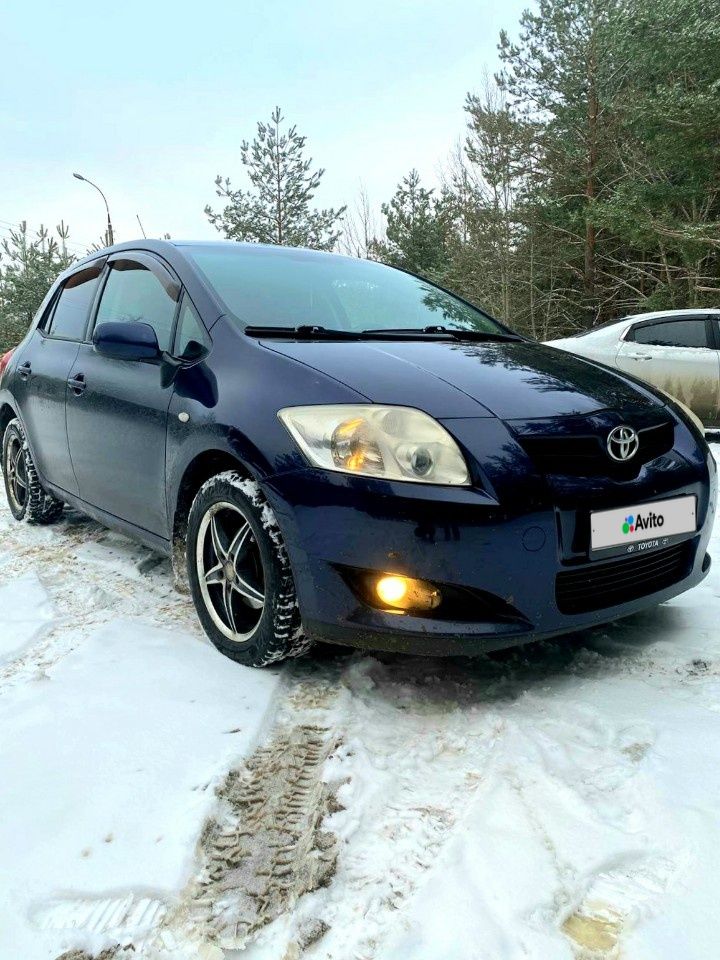 Toyota Auris: фото владельца