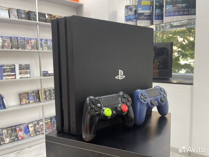 Sony playstation 4 pro + 2 геймпада