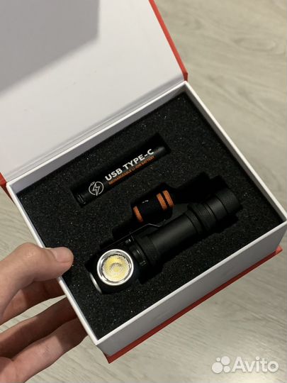 Фонарь Яркий луч светодиодный LH-700 enot PRO accu