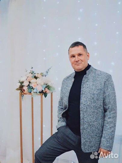 Певец, вокалист, музыкант, гитарист, диджей