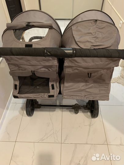 Прочная коляска для двойни и погодок