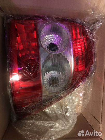 Фонарь задний правый priora новый