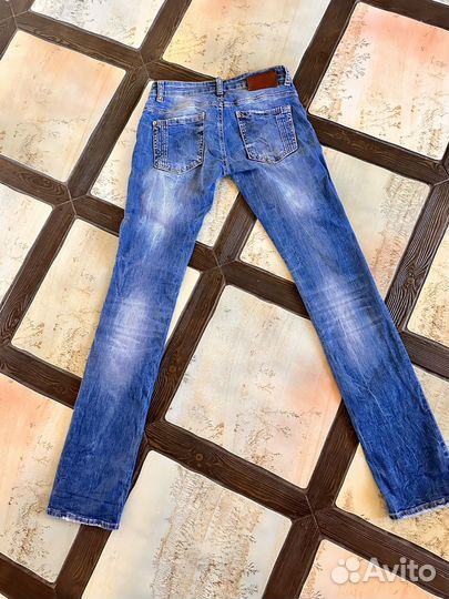 Джинсы dsquared2