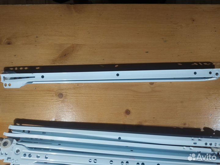 Направляющие для выдвижных ящиков