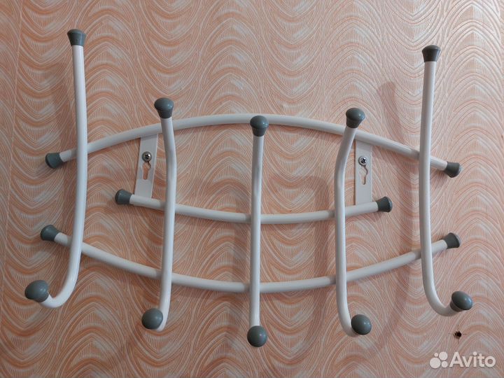 Вешалка настенная