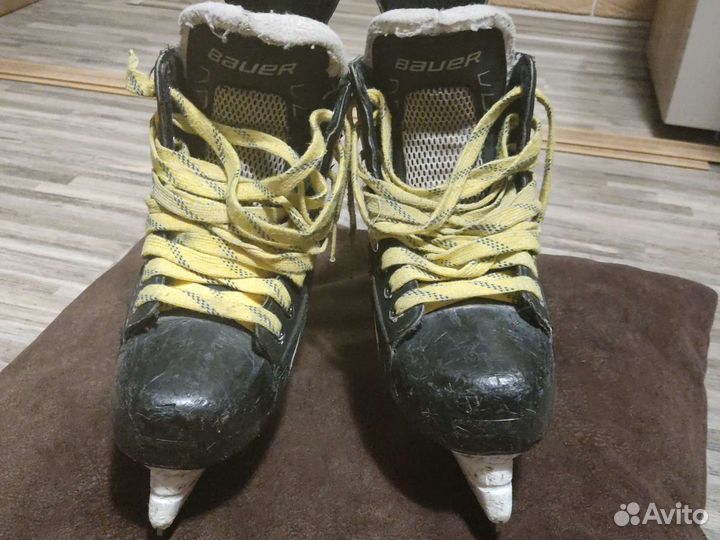 Коньки хоккейные